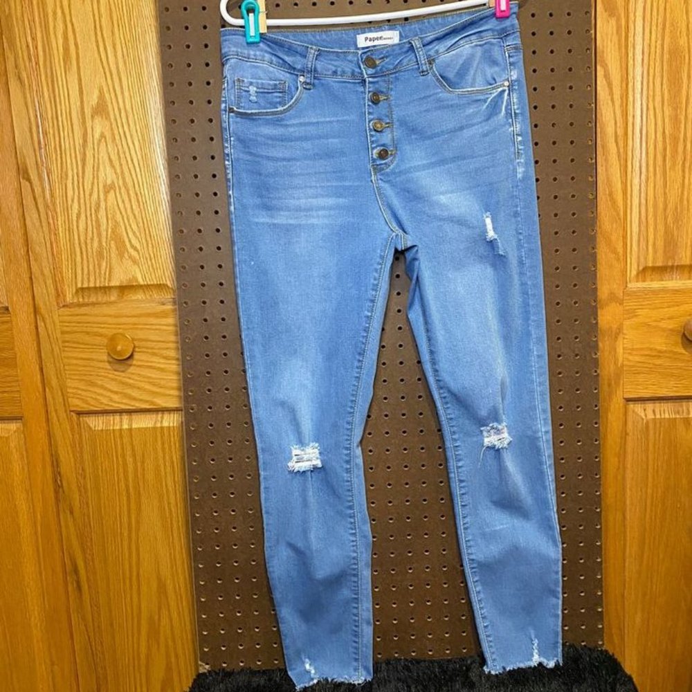Paper Cocoon Distressed Jeans